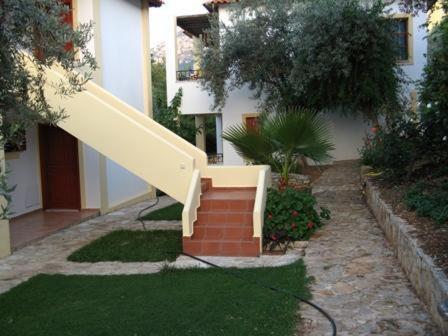 Hotel Heleni Apartments Epidaurus Zewnętrze zdjęcie
